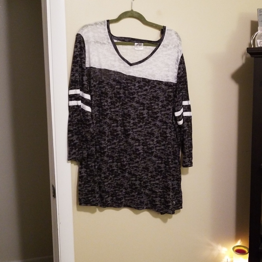 Womens plus top